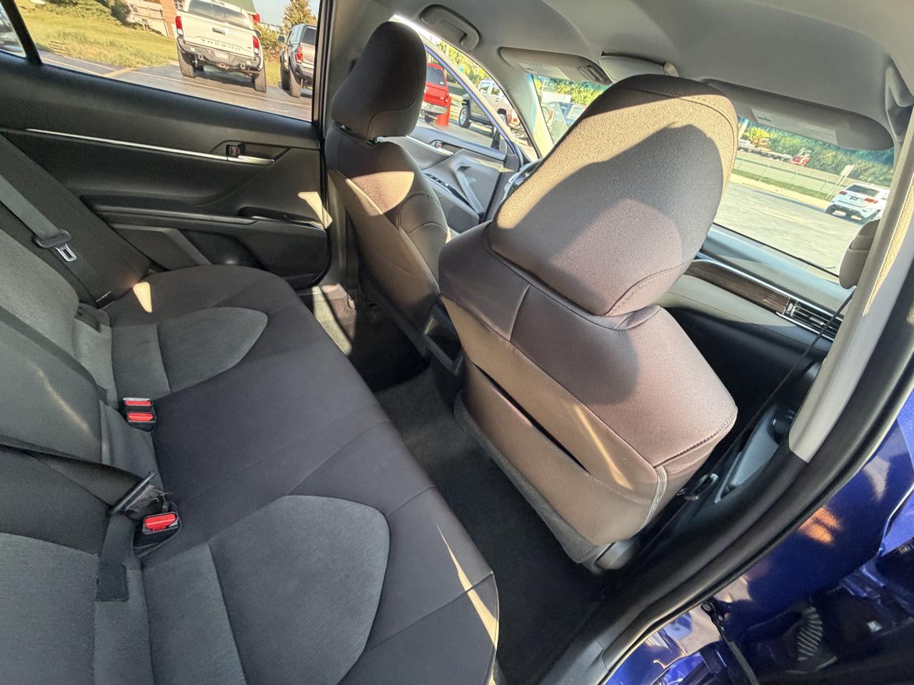 Toyota Camry LE Auto (Natl) 2018