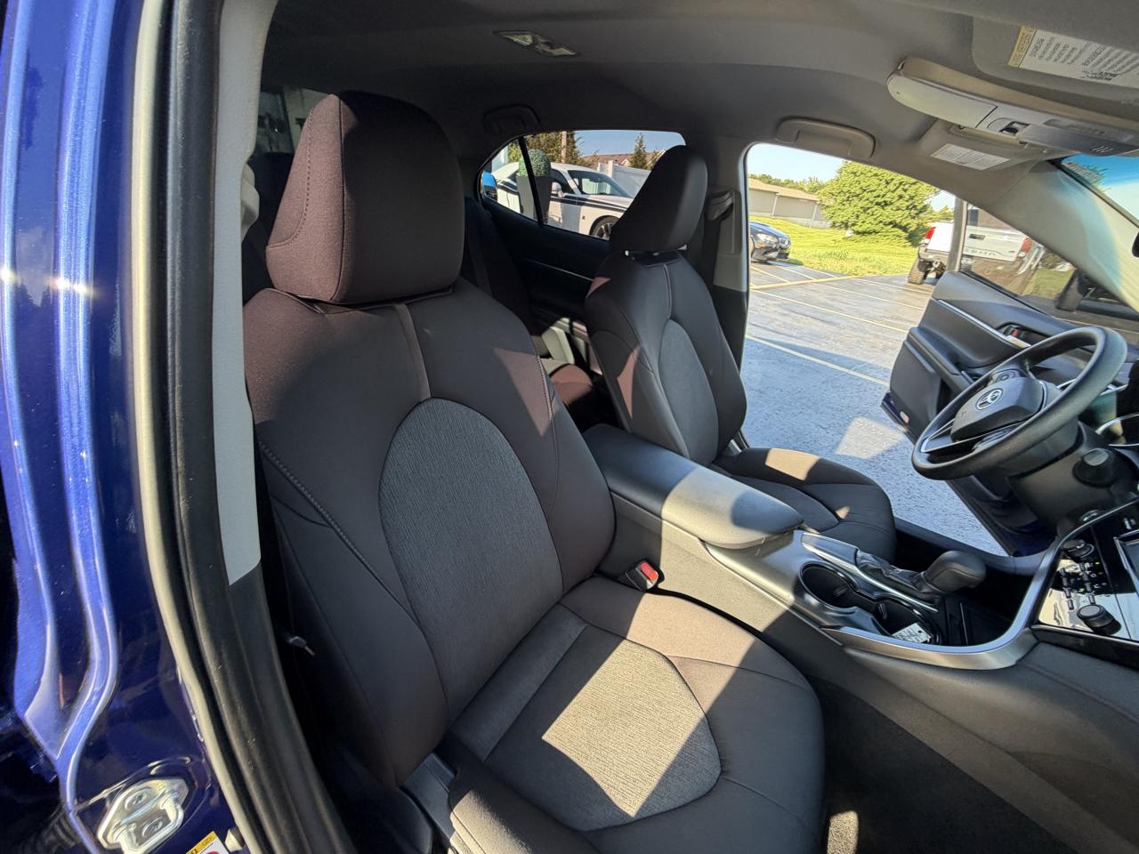 Toyota Camry LE Auto (Natl) 2018