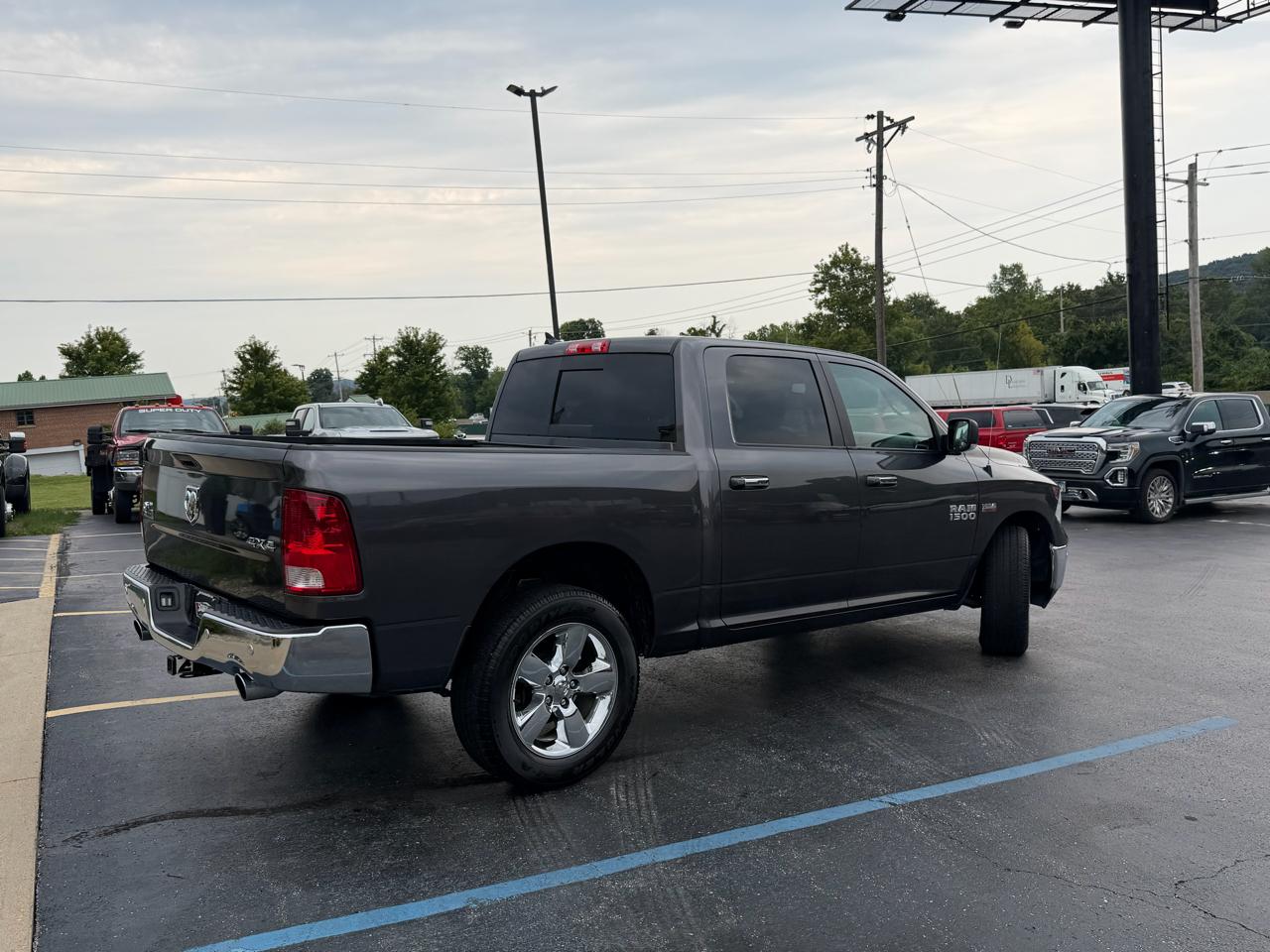 RAM 1500 4WD Crew Cab 140.5" Big Horn 2016