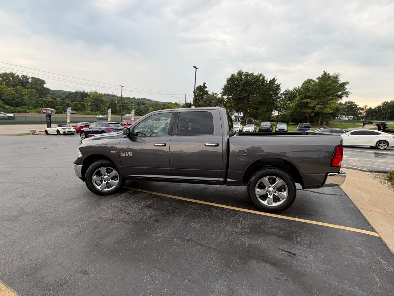 RAM 1500 4WD Crew Cab 140.5" Big Horn 2016
