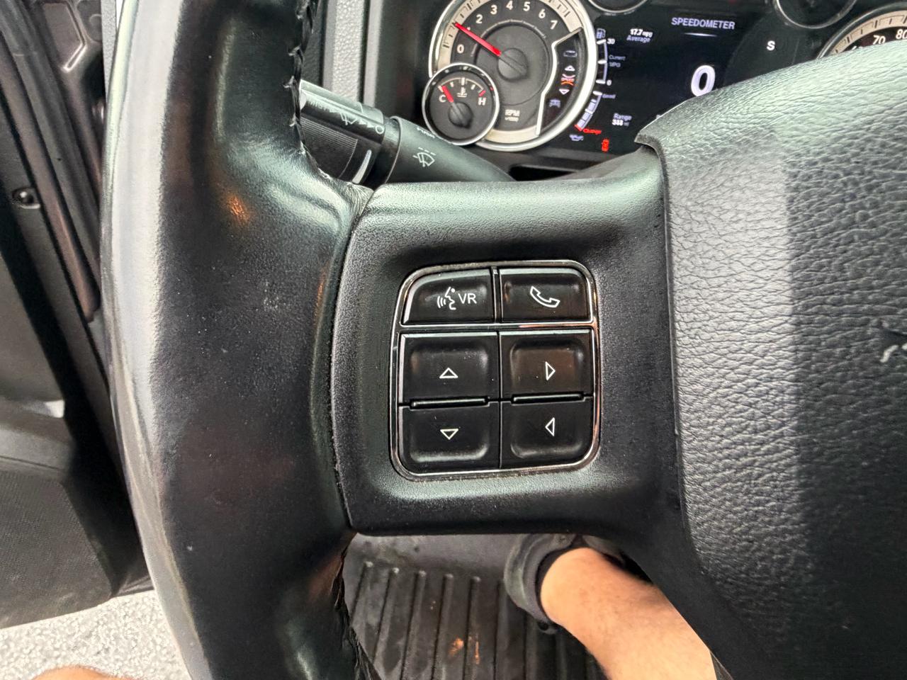 RAM 1500 4WD Crew Cab 140.5" Big Horn 2016