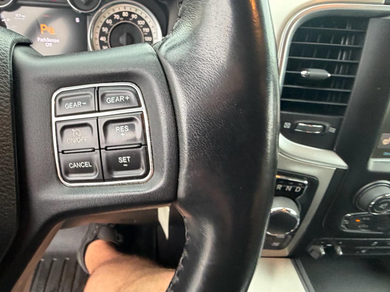 RAM 1500 4WD Crew Cab 140.5" Big Horn 2016