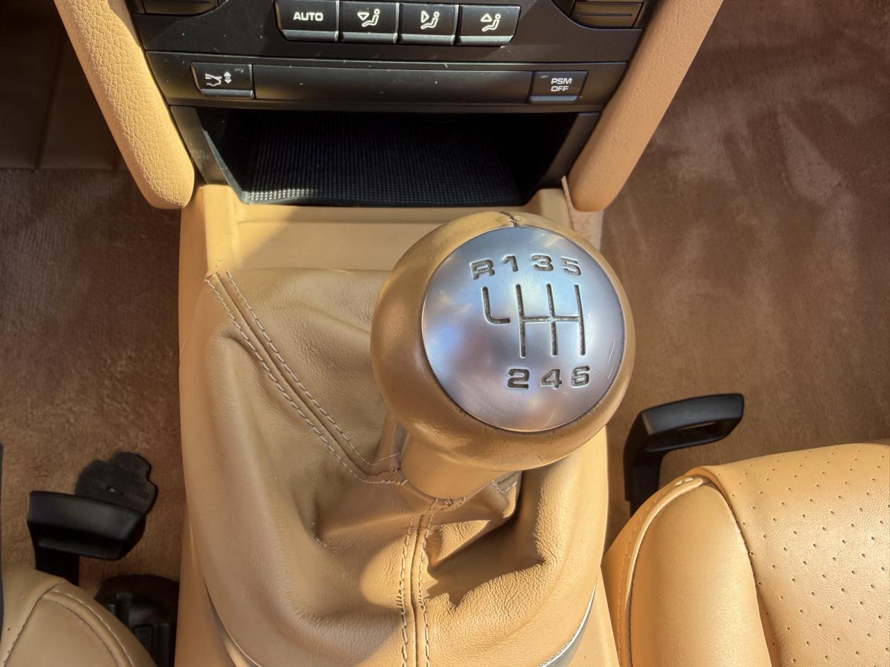 Porsche 911 2dr Cabriolet Carrera 2009