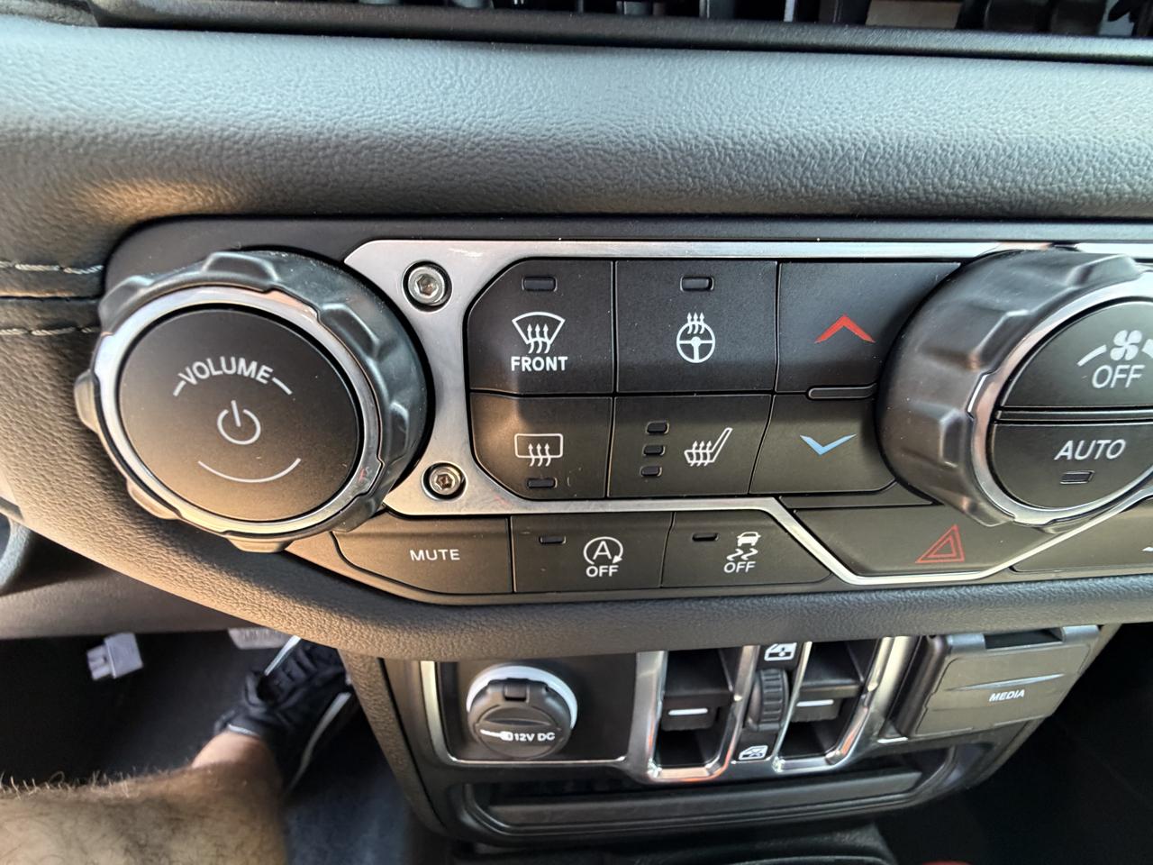 Jeep Wrangler Sahara 4 Door 4x4 2024