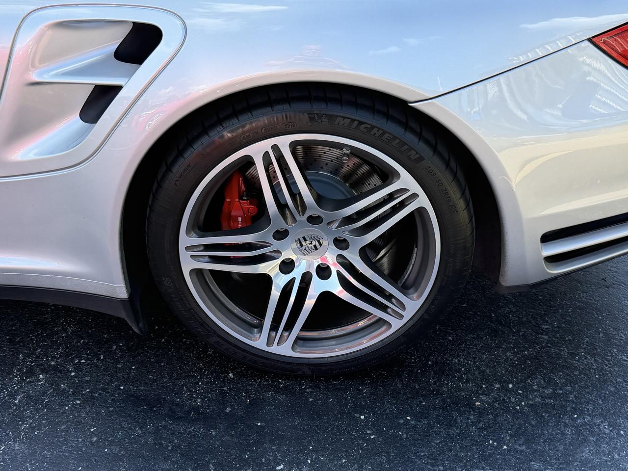 Porsche 911 2dr Cpe Turbo 2007