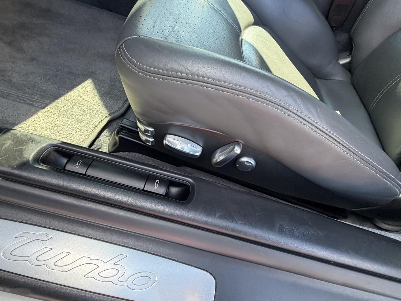 Porsche 911 2dr Cpe Turbo 2007