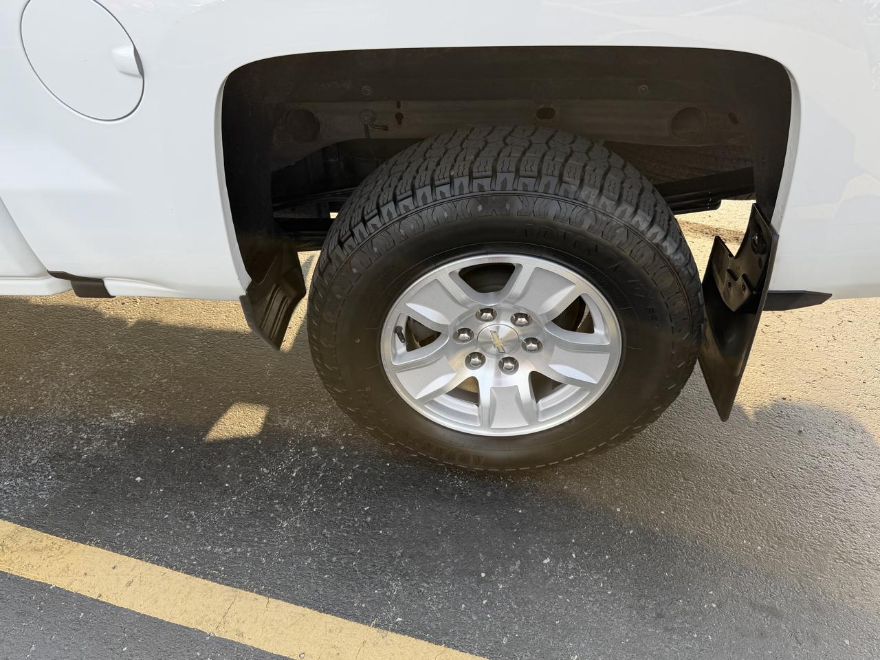 Chevrolet Silverado 1500 4WD Crew Cab 143.5" LT w/1LT 2018