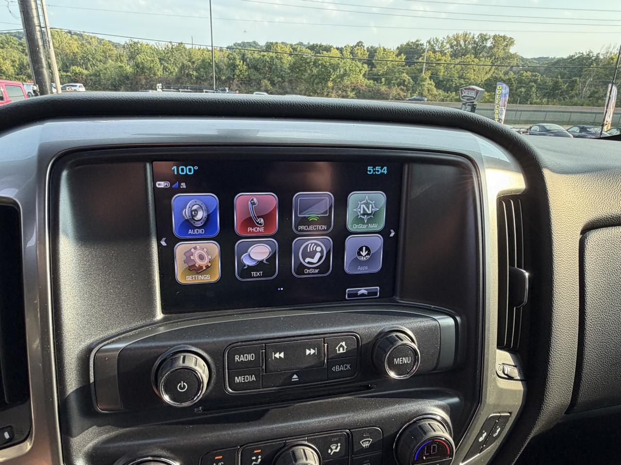 Chevrolet Silverado 1500 4WD Crew Cab 143.5" LT w/1LT 2018