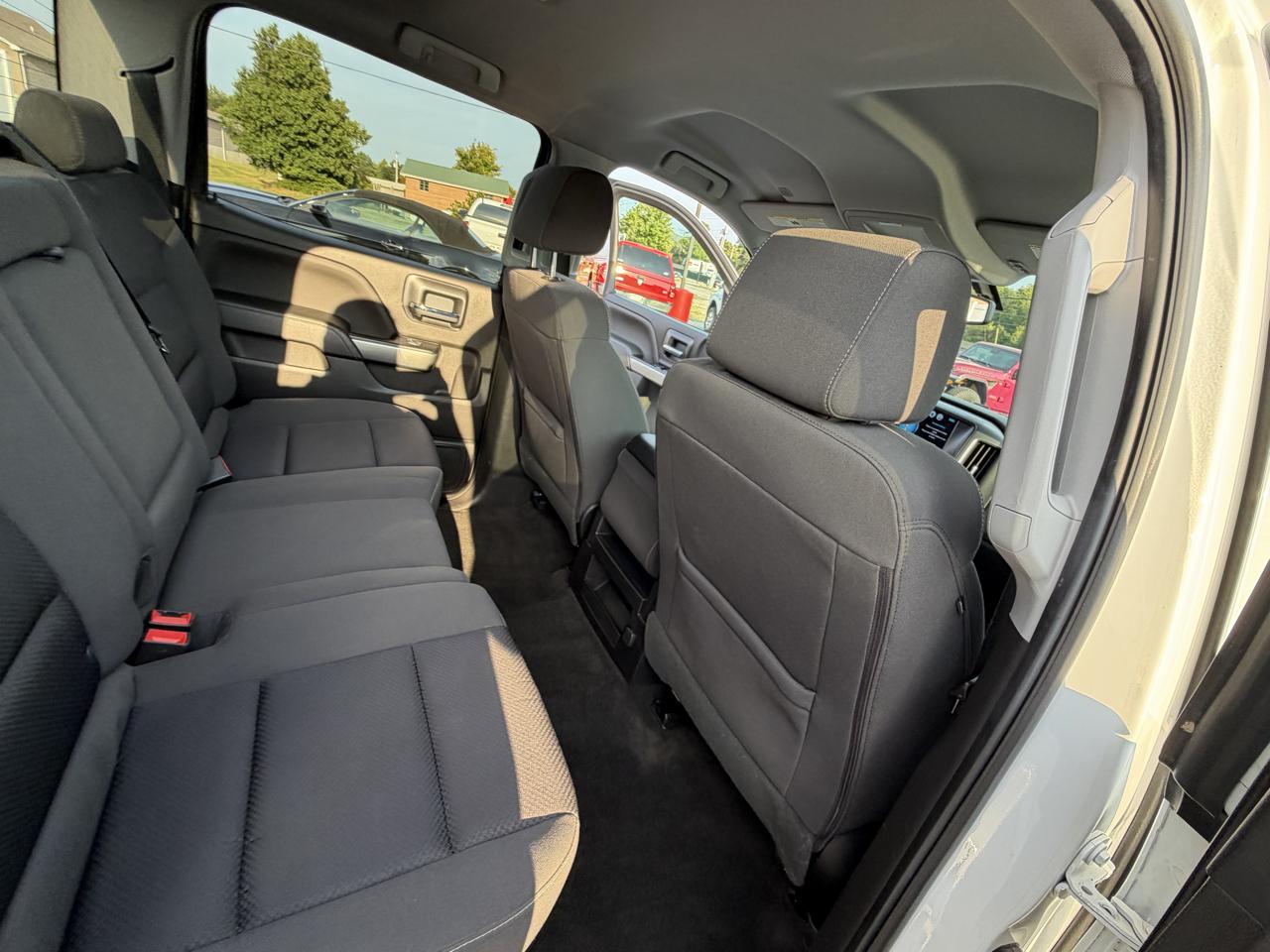 Chevrolet Silverado 1500 4WD Crew Cab 143.5" LT w/1LT 2018