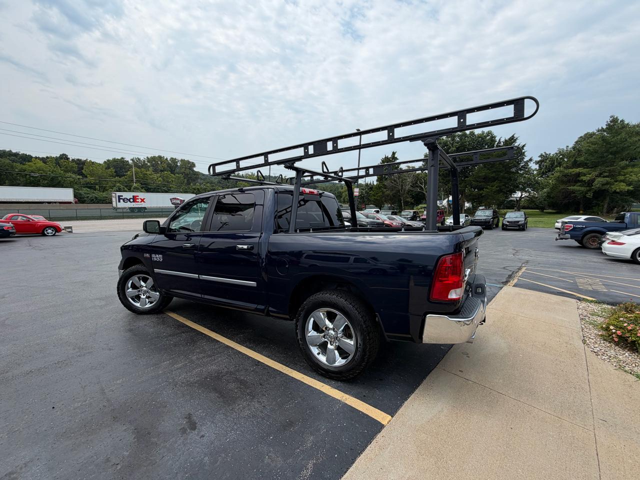 RAM 1500 4WD Crew Cab 140.5" Big Horn 2016