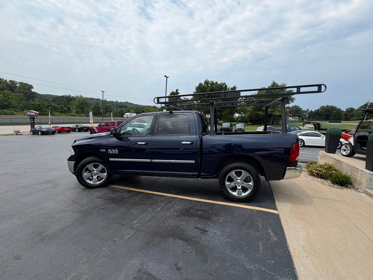 RAM 1500 4WD Crew Cab 140.5" Big Horn 2016