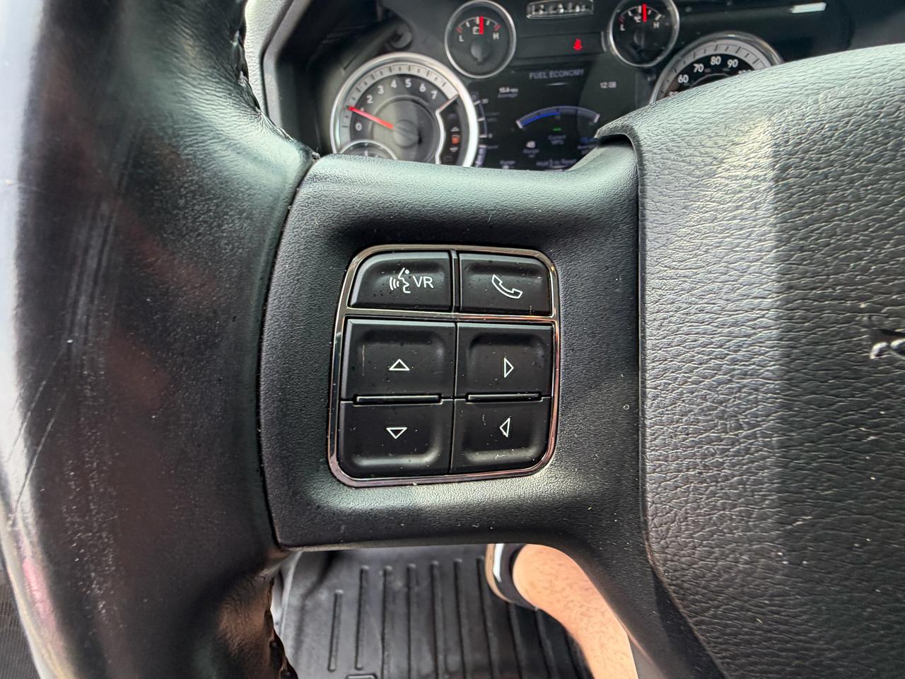 RAM 1500 4WD Crew Cab 140.5" Big Horn 2016