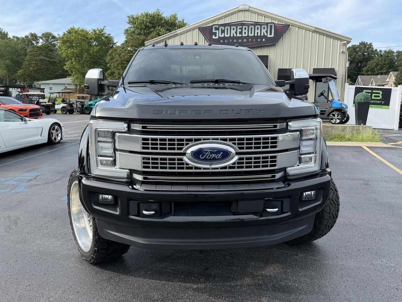 Ford Super Duty F-450 DRW Platinum 4WD Crew Cab 8' Box 2019