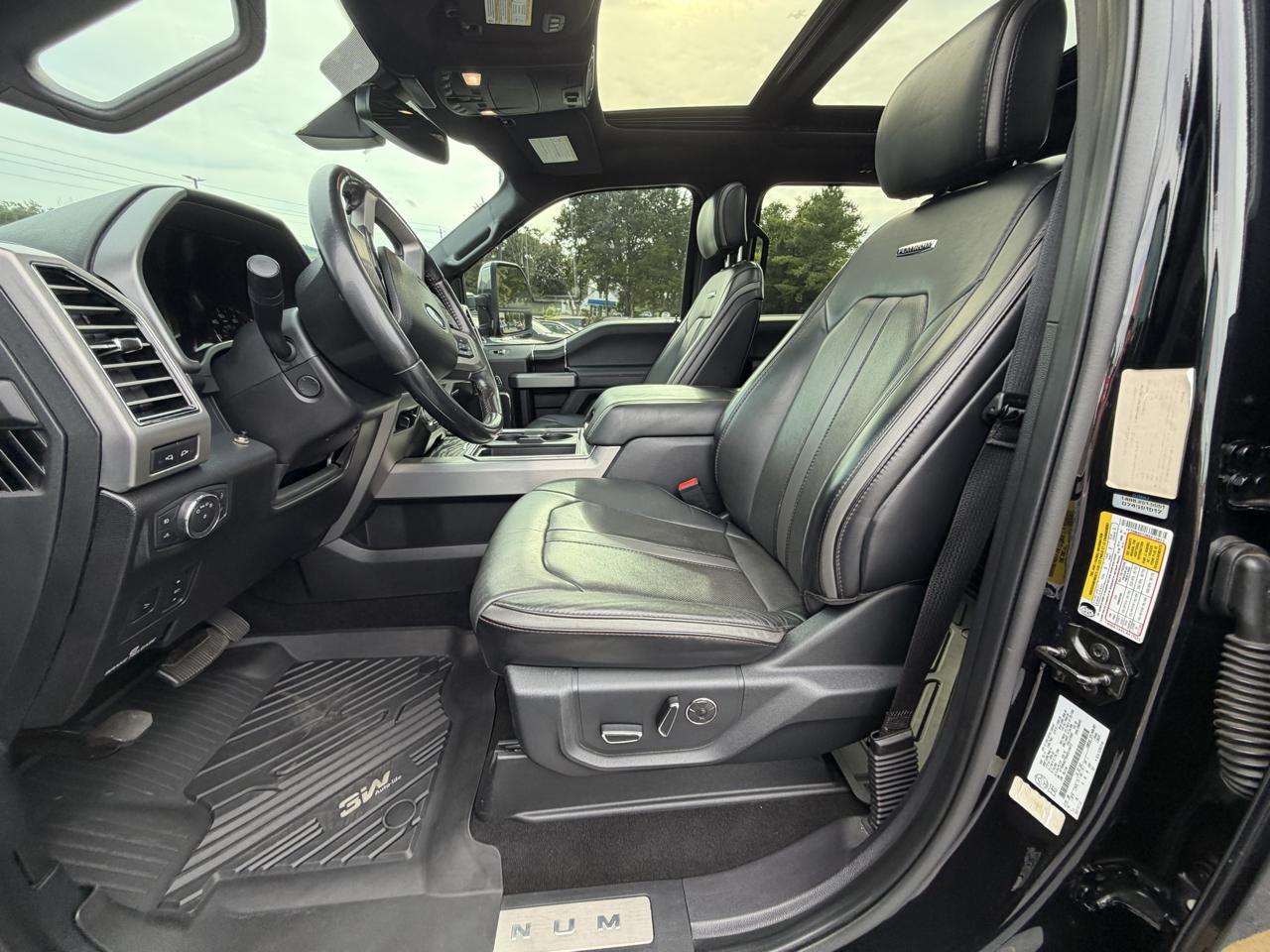 Ford Super Duty F-450 DRW Platinum 4WD Crew Cab 8' Box 2019
