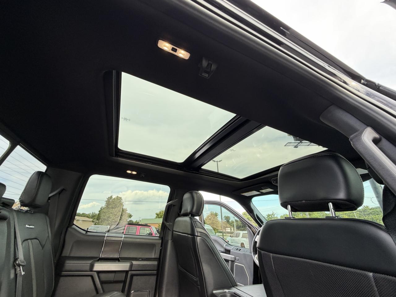 Ford Super Duty F-450 DRW Platinum 4WD Crew Cab 8' Box 2019