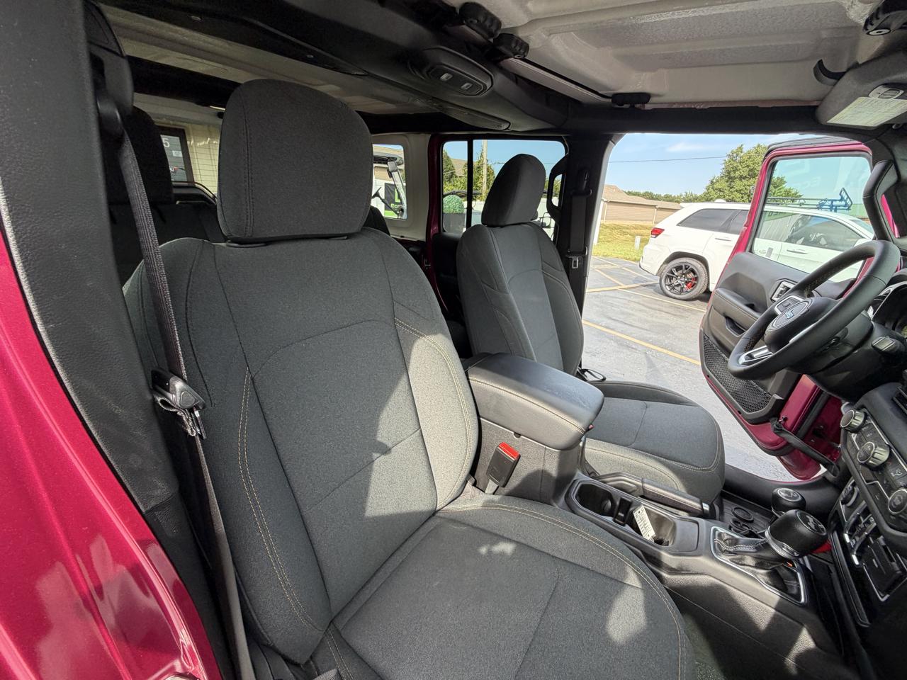 Jeep Wrangler Sahara 4 Door 4x4 2024