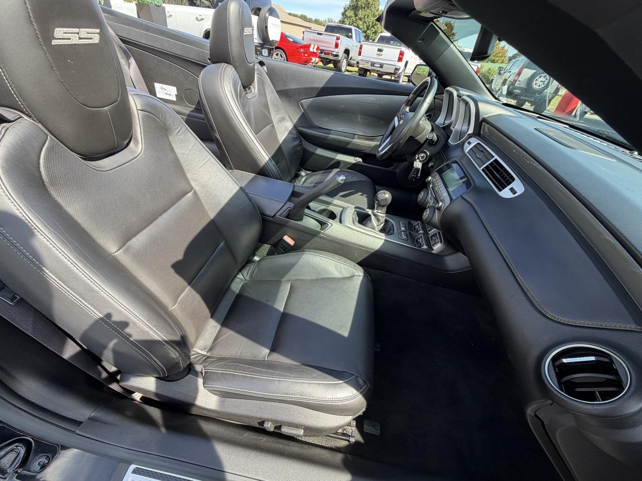 Chevrolet Camaro 2dr Conv 2SS 2012
