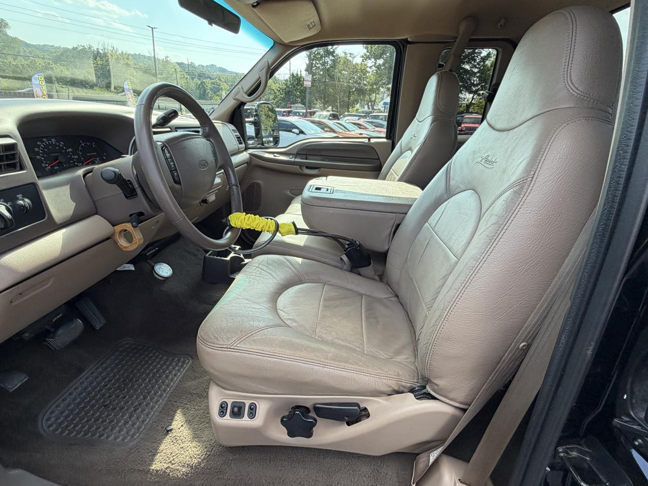 Ford Super Duty F-250 Supercab 142" Lariat 4WD 1999