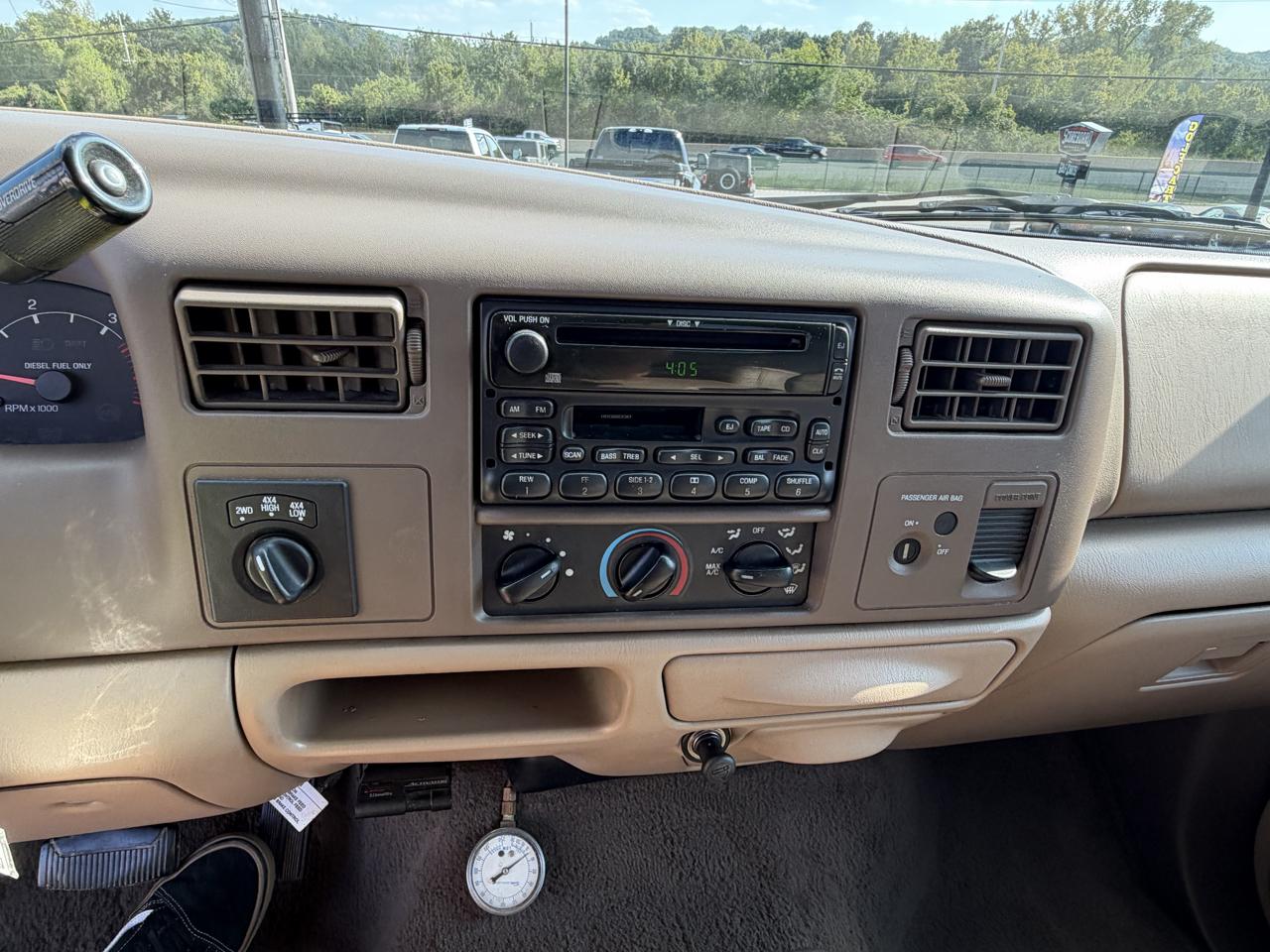 Ford Super Duty F-250 Supercab 142" Lariat 4WD 1999