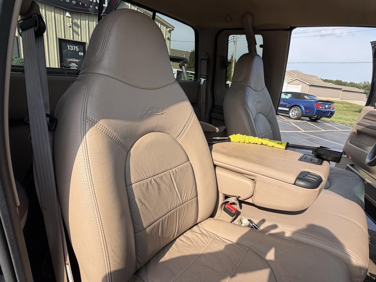 Ford Super Duty F-250 Supercab 142" Lariat 4WD 1999