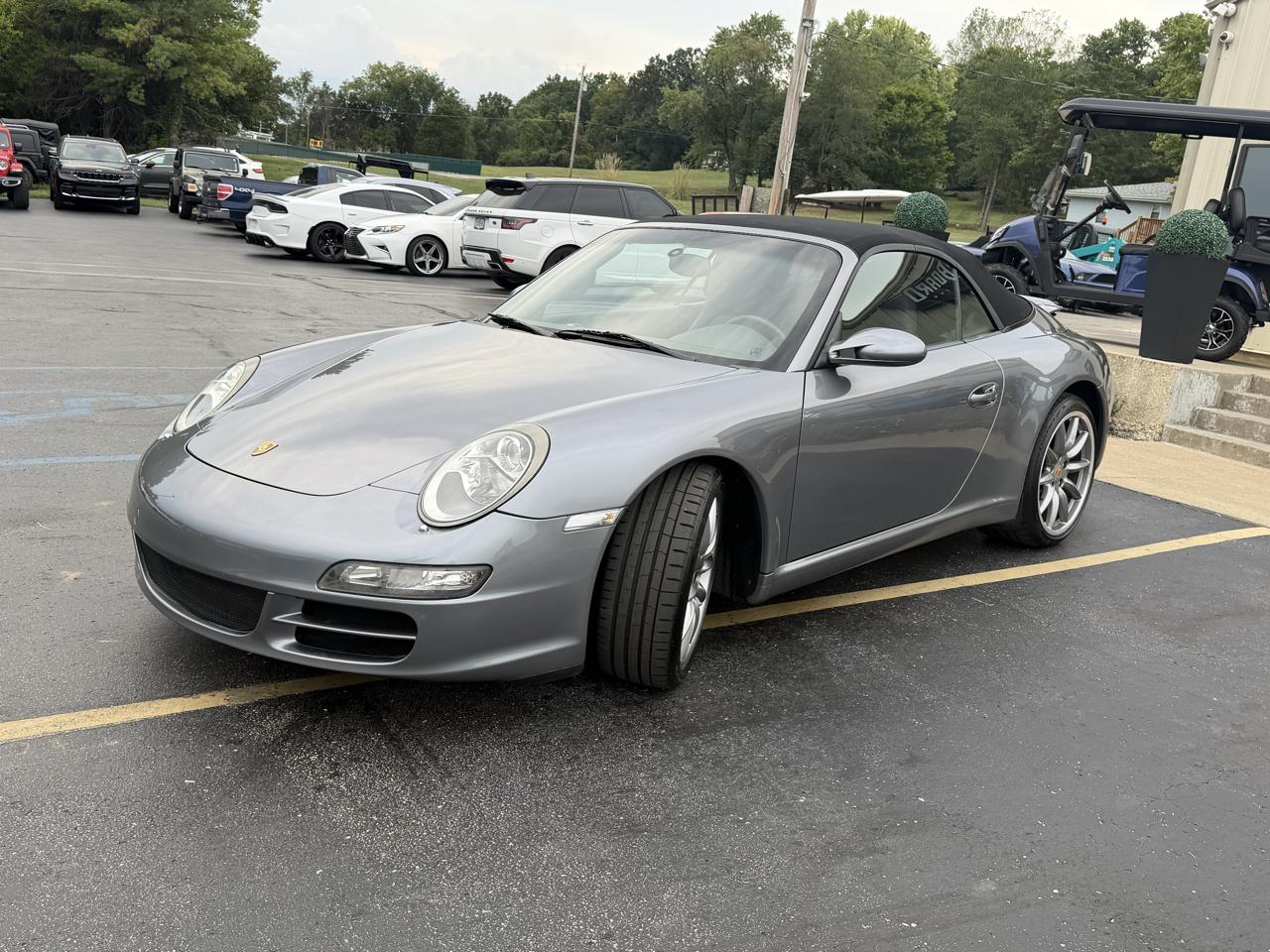 Porsche 911 2dr Cabriolet Carrera 2006