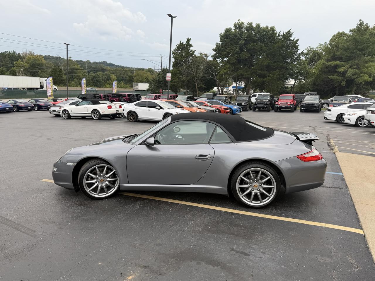 Porsche 911 2dr Cabriolet Carrera 2006