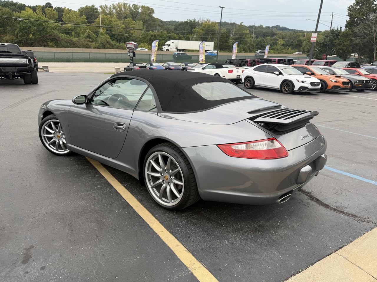 Porsche 911 2dr Cabriolet Carrera 2006