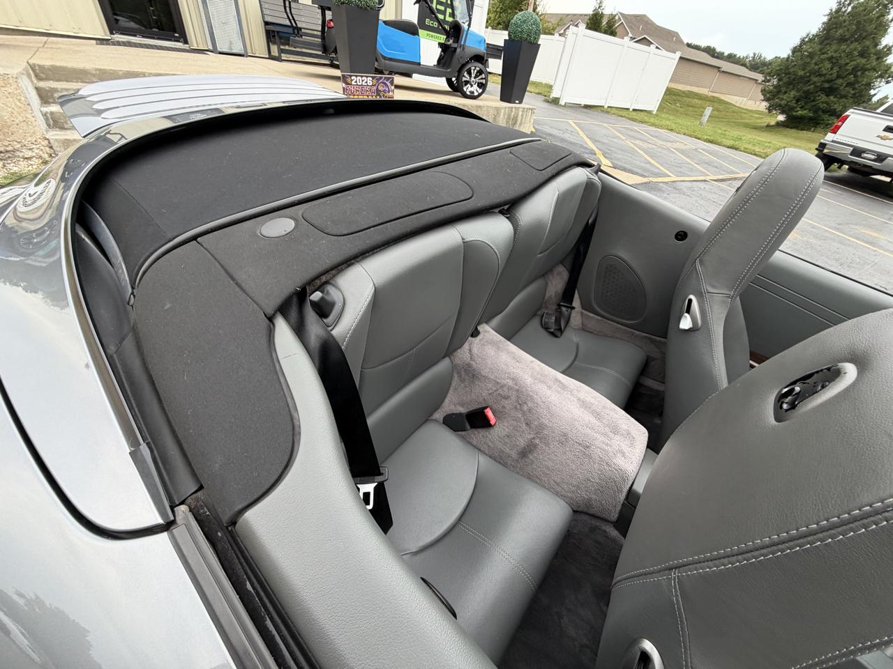 Porsche 911 2dr Cabriolet Carrera 2006