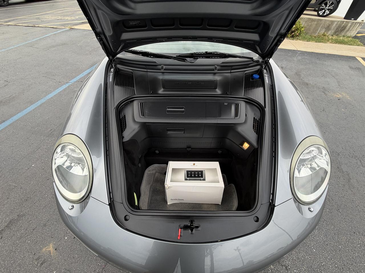 Porsche 911 2dr Cabriolet Carrera 2006