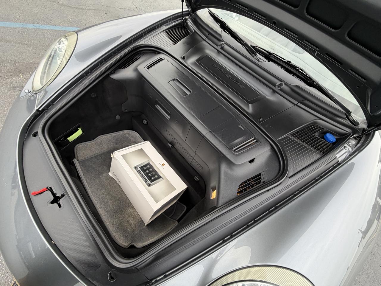 Porsche 911 2dr Cabriolet Carrera 2006