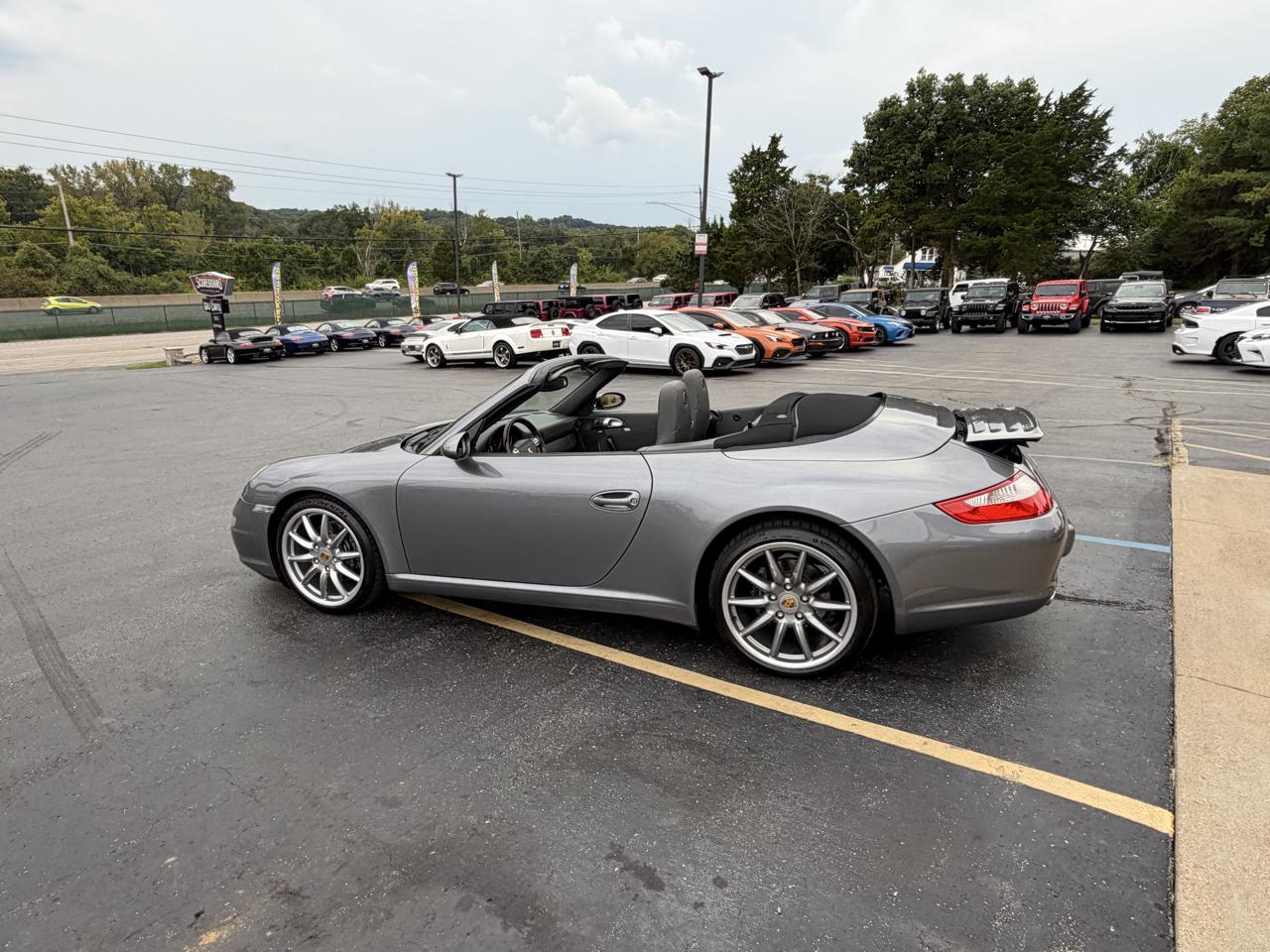 Porsche 911 2dr Cabriolet Carrera 2006