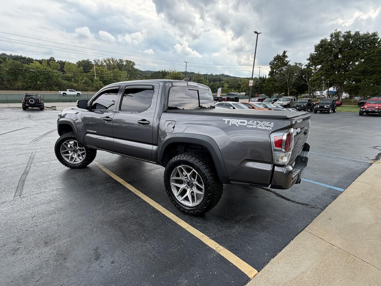 Toyota Tacoma 4WD SR5 Double Cab 5' Bed V6 AT (Natl) 2020