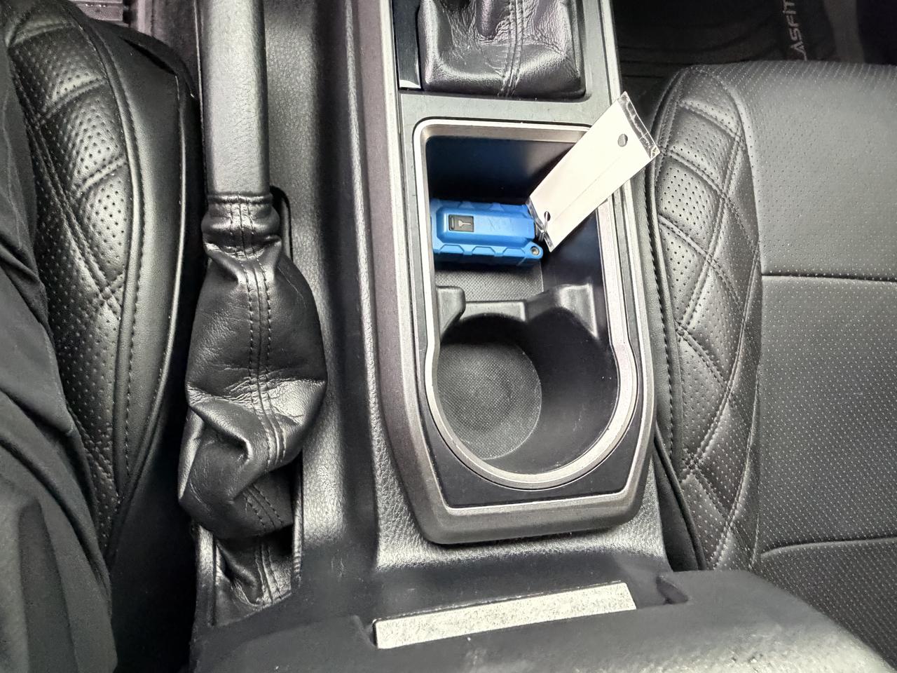 Toyota Tacoma 4WD SR5 Double Cab 5' Bed V6 AT (Natl) 2020