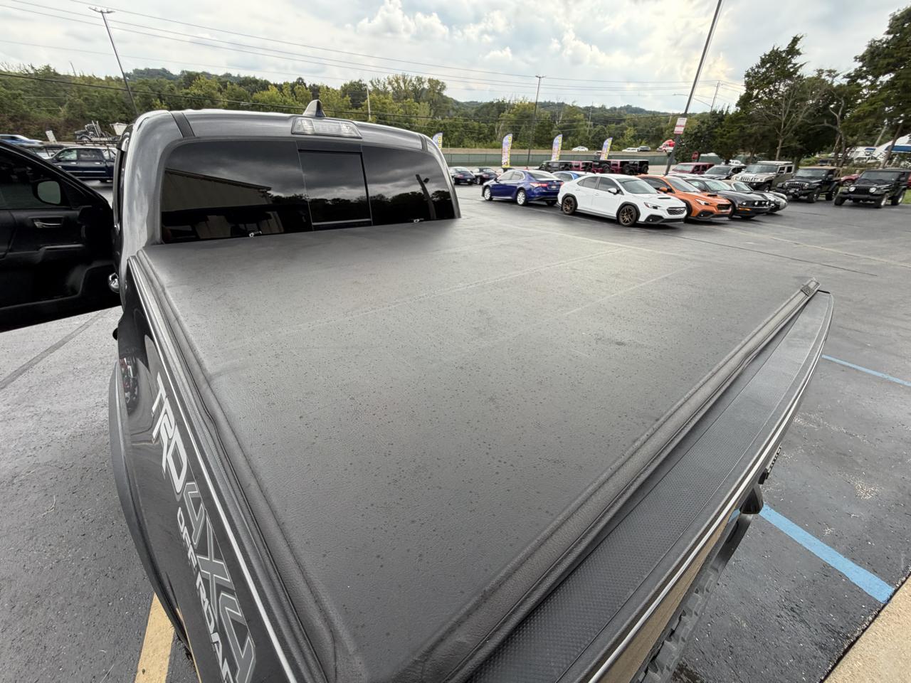 Toyota Tacoma 4WD SR5 Double Cab 5' Bed V6 AT (Natl) 2020