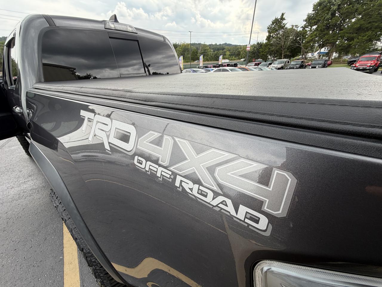 Toyota Tacoma 4WD SR5 Double Cab 5' Bed V6 AT (Natl) 2020