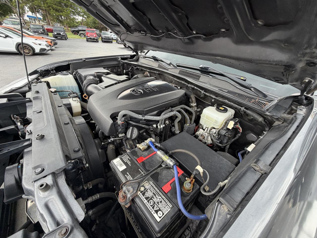 Toyota Tacoma 4WD SR5 Double Cab 5' Bed V6 AT (Natl) 2020