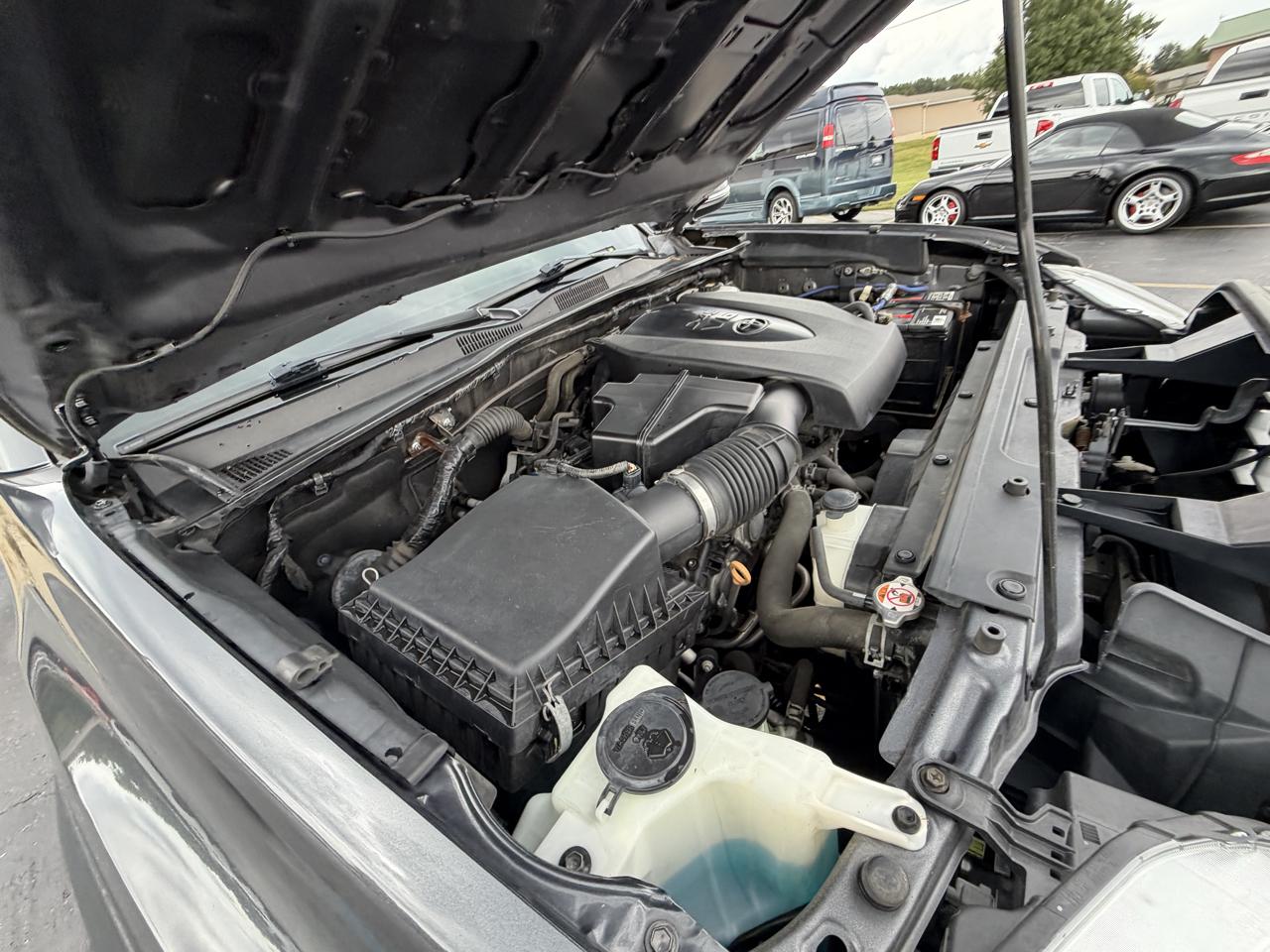 Toyota Tacoma 4WD SR5 Double Cab 5' Bed V6 AT (Natl) 2020