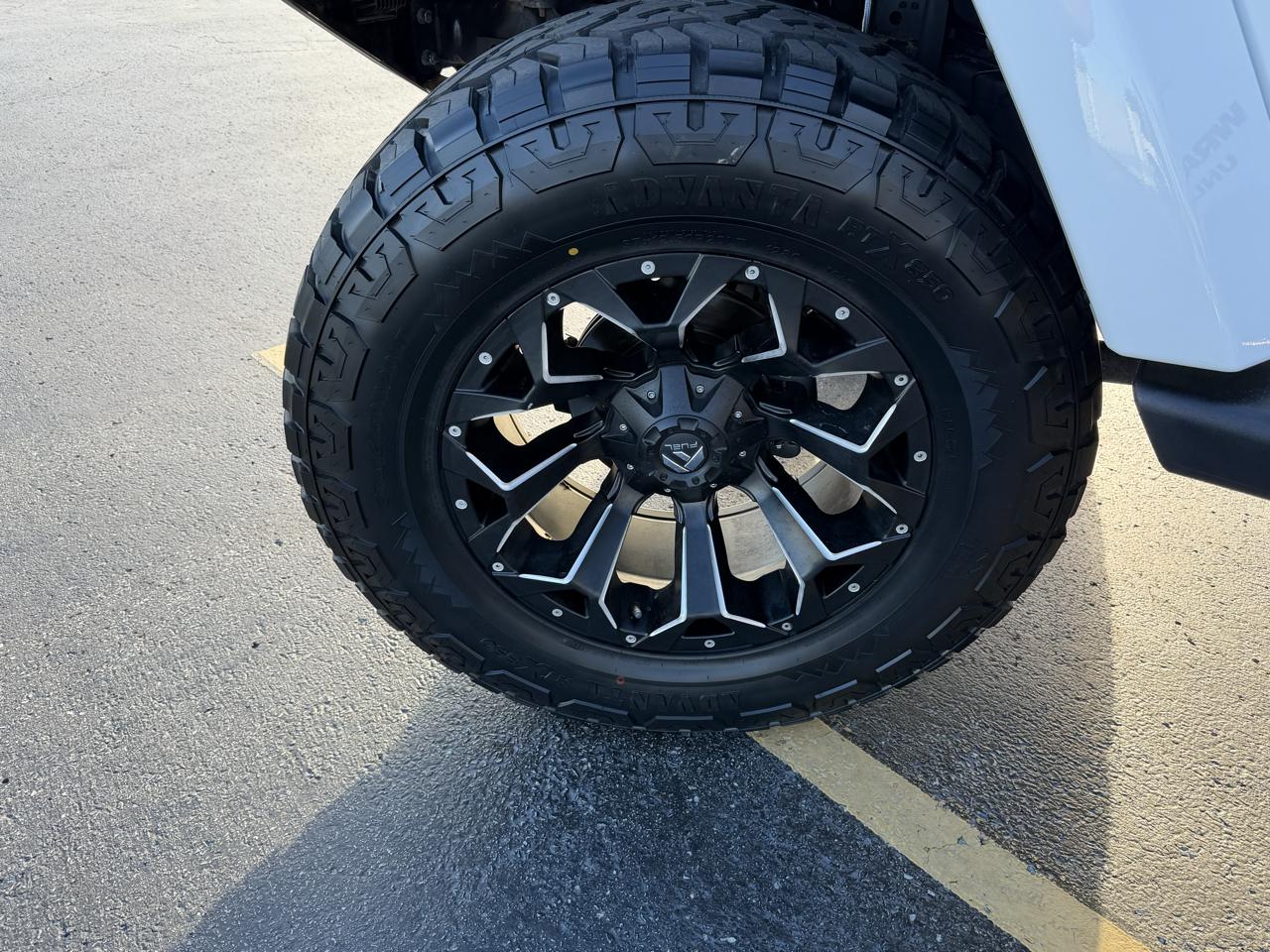 Jeep Wrangler Unlimited 4WD 4dr Sahara 2017