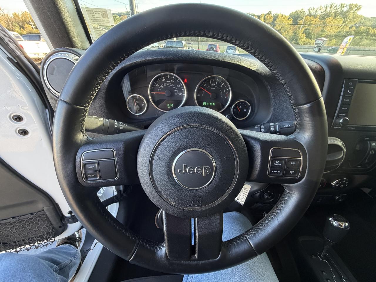 Jeep Wrangler Unlimited 4WD 4dr Sahara 2017