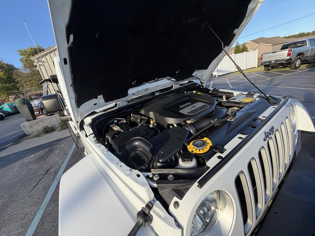 Jeep Wrangler Unlimited 4WD 4dr Sahara 2017