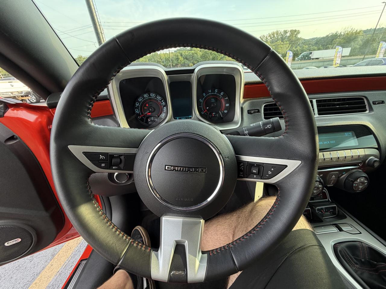 Chevrolet Camaro 2dr Cpe 2SS 2010
