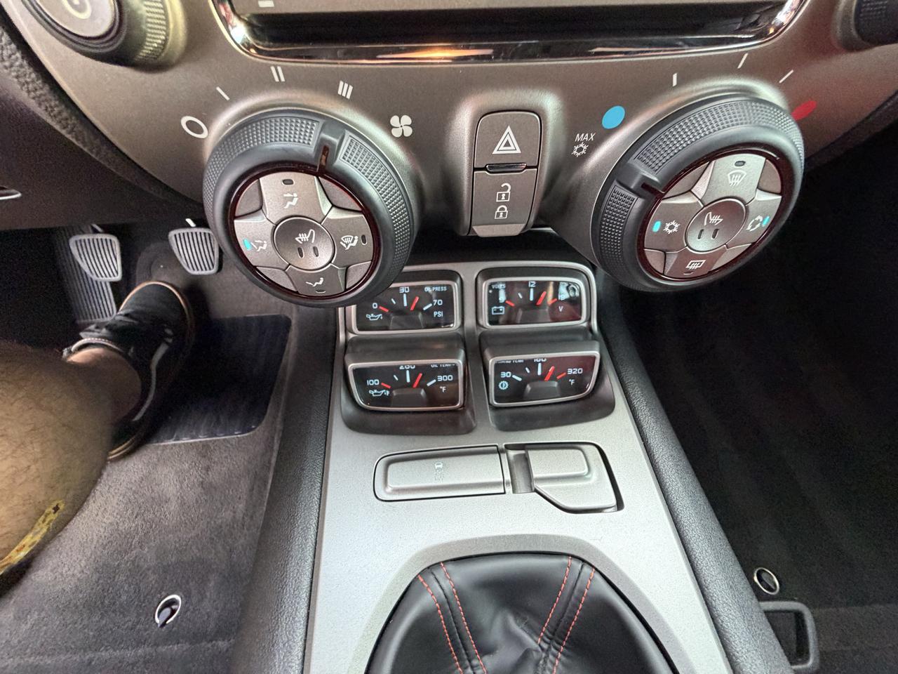 Chevrolet Camaro 2dr Cpe 2SS 2010