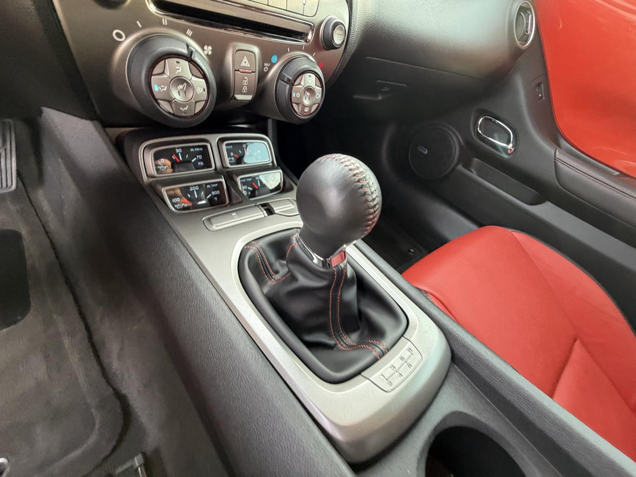 Chevrolet Camaro 2dr Cpe 2SS 2010