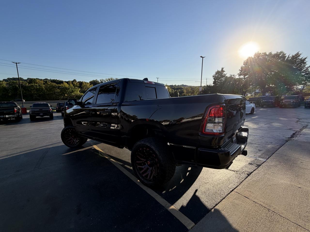 RAM 1500 Big Horn/Lone Star 4x4 Crew Cab 5'7" Box 2019