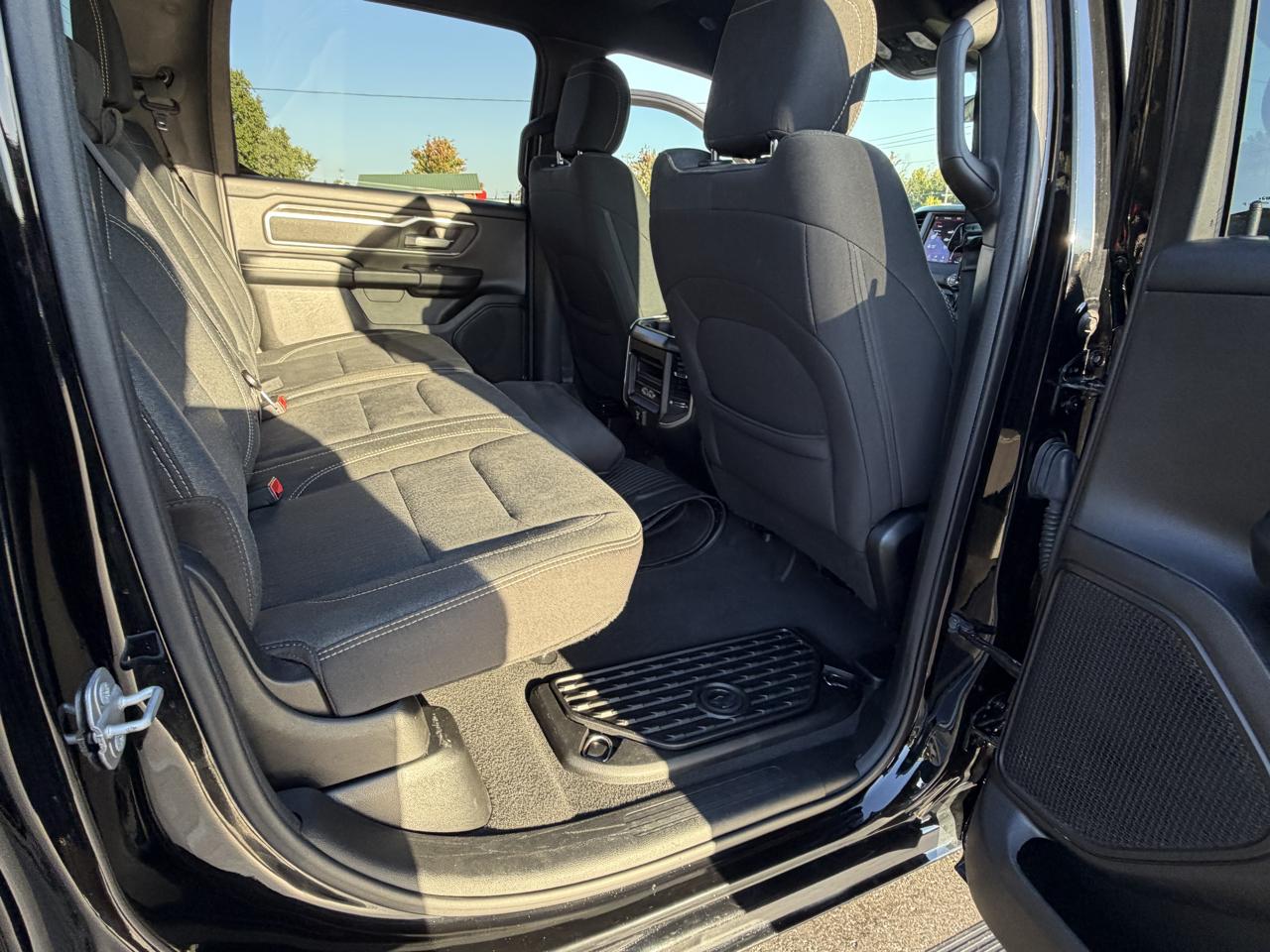 RAM 1500 Big Horn/Lone Star 4x4 Crew Cab 5'7" Box 2019