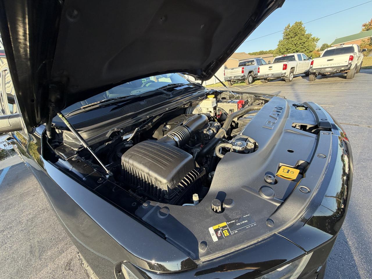 RAM 1500 Big Horn/Lone Star 4x4 Crew Cab 5'7" Box 2019