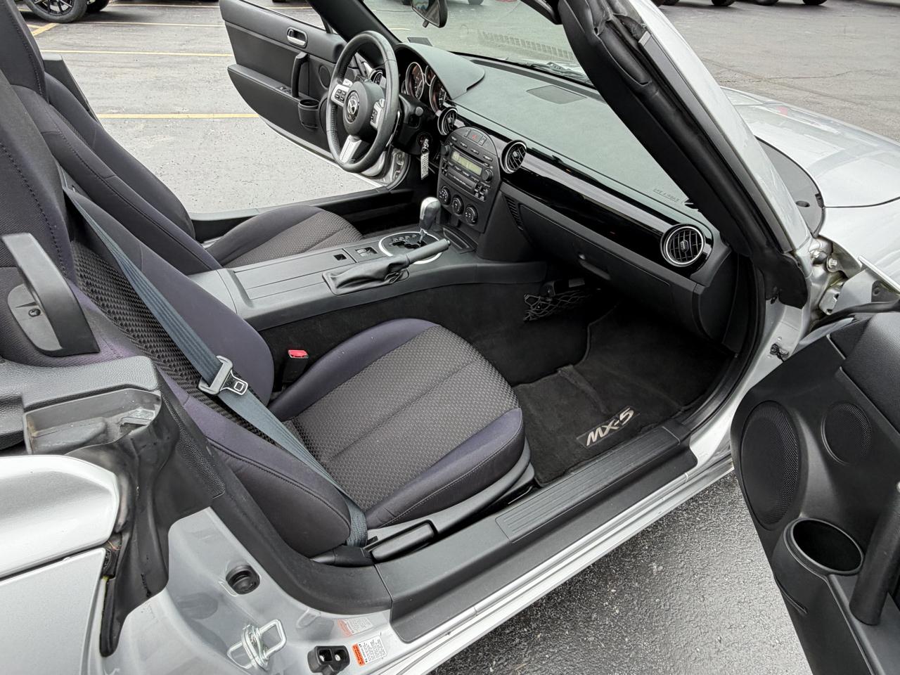 Mazda MX-5 Miata  2007