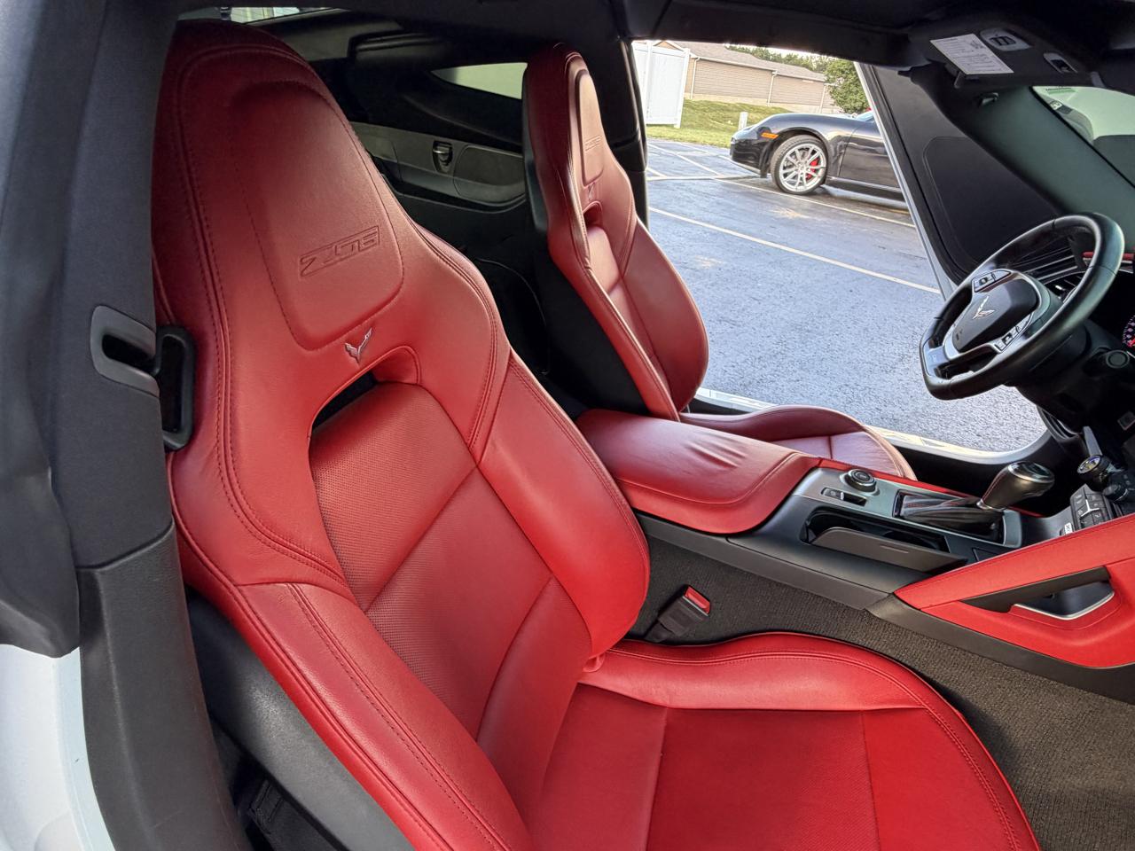 Chevrolet Corvette 2dr Z06 Cpe w/2LZ 2016
