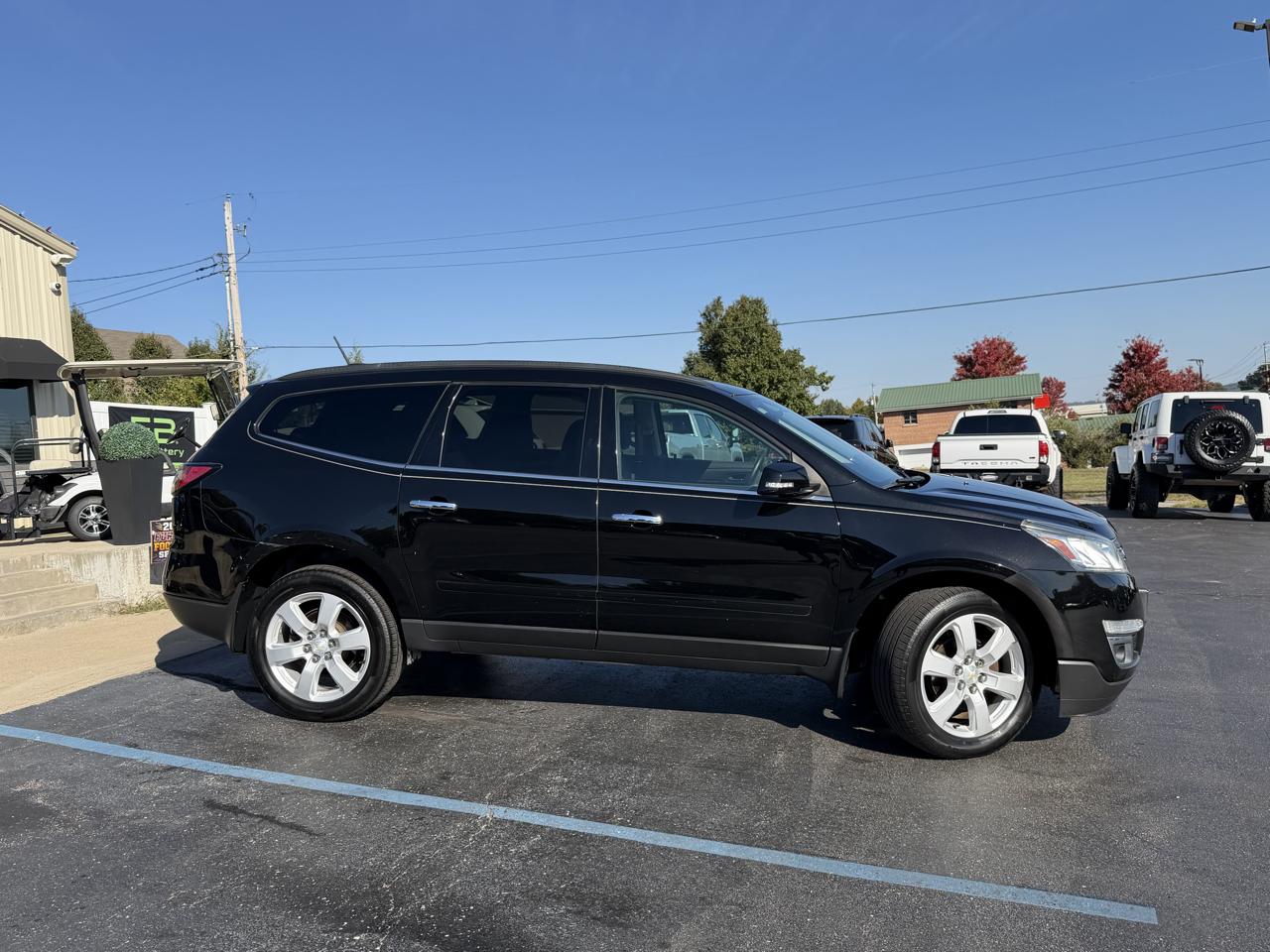 Chevrolet Traverse FWD 4dr LT w/1LT 2017