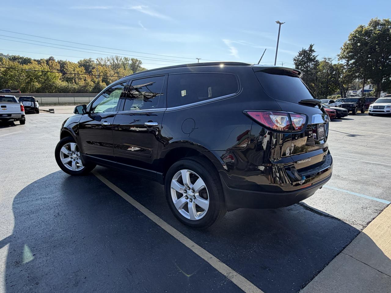 Chevrolet Traverse FWD 4dr LT w/1LT 2017